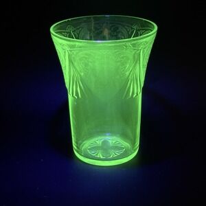 Vintage Hazel Atlas Royal Lace Green Uranium Glass 9oz Water Tumbler 4" GLOWS